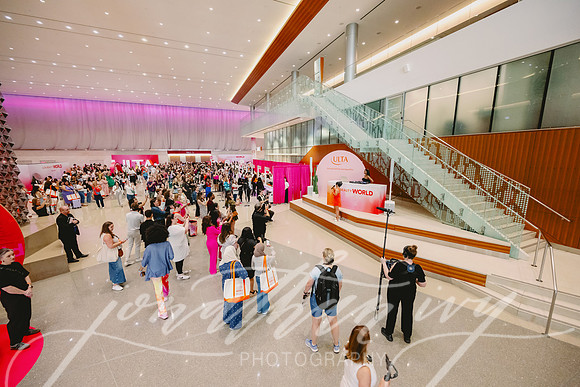 JonathanIvy-Ulta-BeautyWorld-2025-30