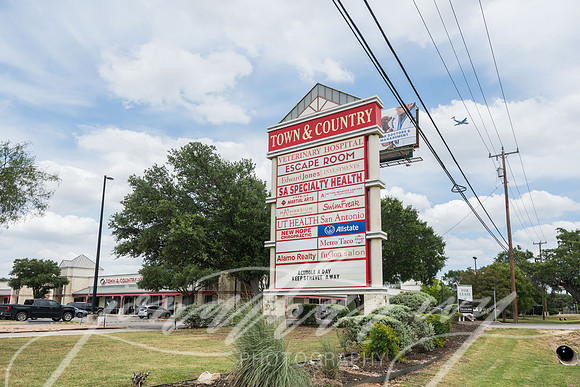JonathanIvy-Town&Country-10350BanderaRd-25
