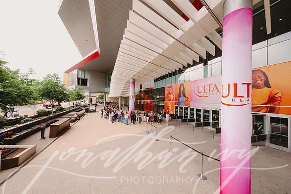 JonathanIvy-Ulta-BeautyWorld-2025-37