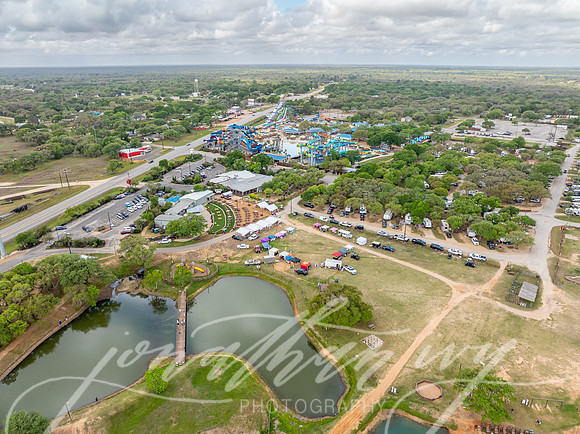 JonathanIvyPhoto-ThePinkEnvelope-Splashway-Crawfish-WineFest-2026-015