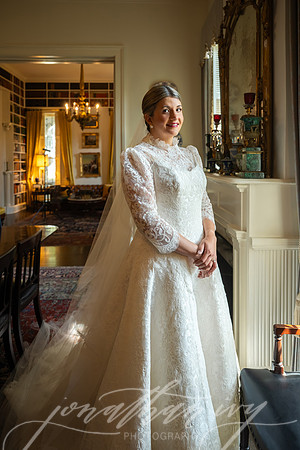 JonathanIvyPhoto-Sarah-Bridals-080626-18