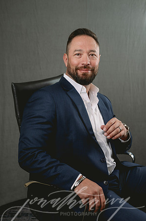 JonathanIvy-YatesConstruction-Headshots-032923-02