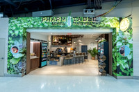 JonathanIvy-Avolta-PharmToTable-091126-05
