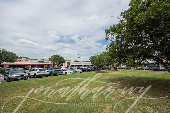 JonathanIvy-Town&Country-10350BanderaRd-61