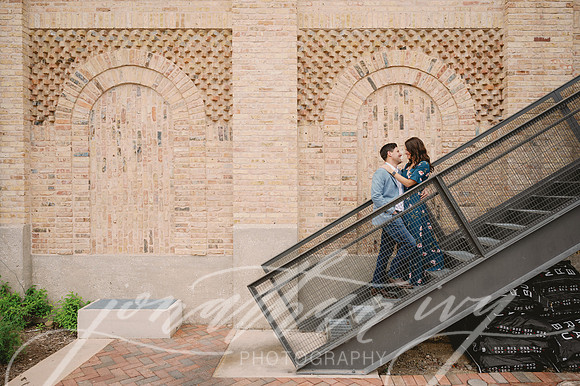 JIP-Laura-Travis-Engagement-041423-39