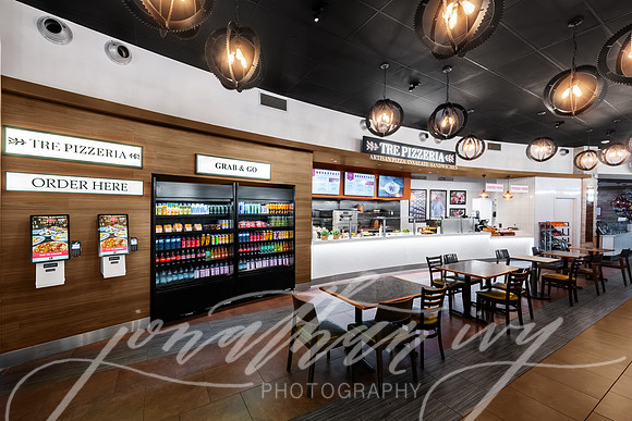 JonathanIvy-Avolta-TrePizzeria-091126-03