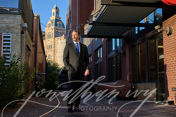 JonathanIvy-Nate-Headshots-102226-16