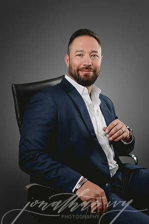 JonathanIvy-YatesConstruction-Headshots-032923-02