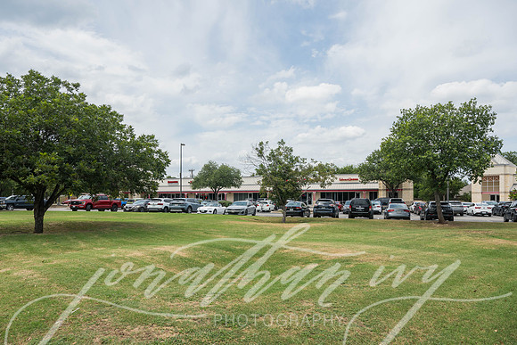 JonathanIvy-Town&Country-10350BanderaRd-63