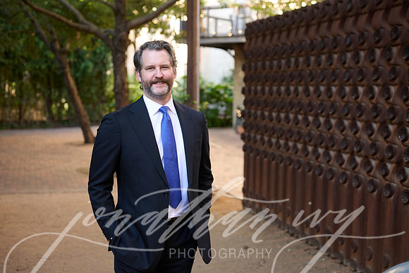 JonathanIvy-Nate-Headshots-102226-59
