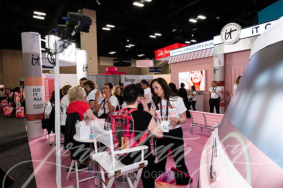 JonathanIvy-Ulta-FLC-2025-IT-Cosmetics-33
