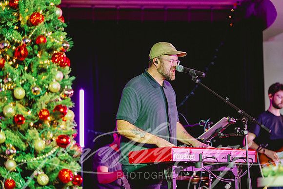 JonathanIvy-ThePark-JingleJam-24-42