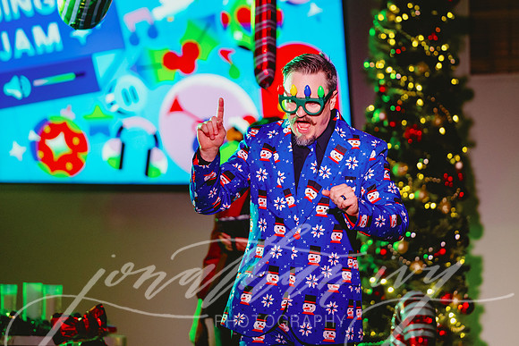 JonathanIvy-ThePark-JingleJam-24-20