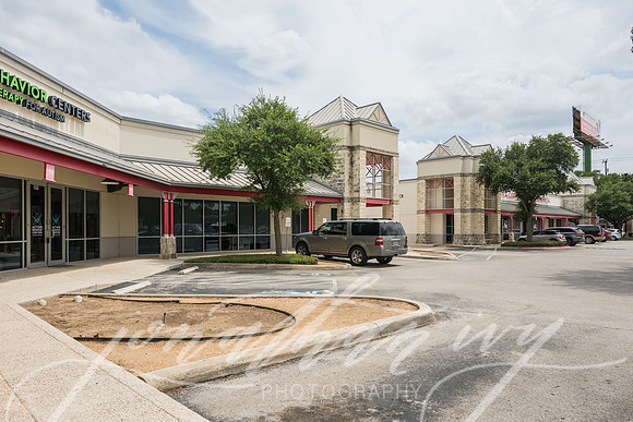 JonathanIvy-Town&Country-10350BanderaRd-47