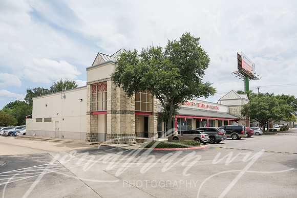 JonathanIvy-Town&Country-10350BanderaRd-46