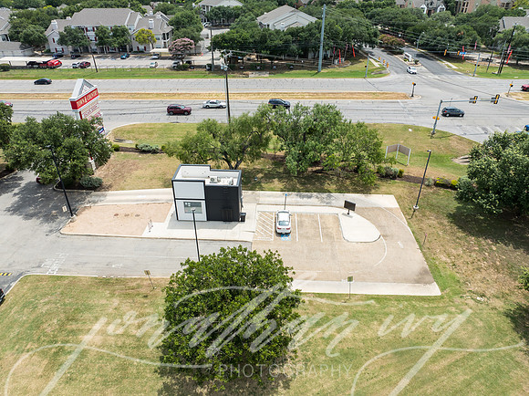 JonathanIvy-Town&Country-10350BanderaRd-03
