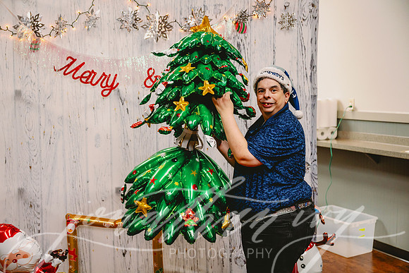 JonathanIvy-ThePark-JingleJam-24-34