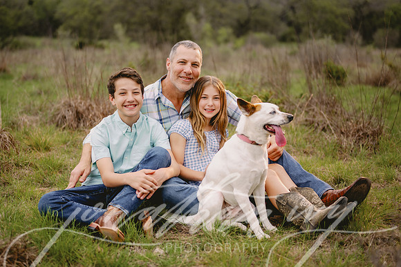 JIP-Loesch-Family-030424-02