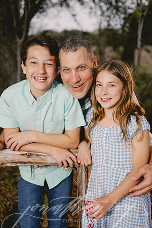 JIP-Loesch-Family-030424-18
