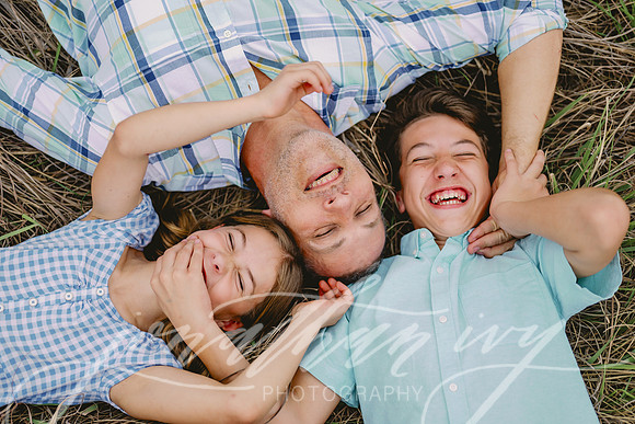 JIP-Loesch-Family-030424-42