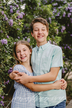 JIP-Loesch-Family-030424-51