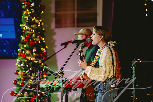JonathanIvy-ThePark-JingleJam-24-49