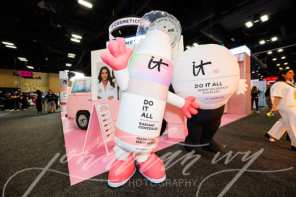 JonathanIvy-Ulta-FLC-2025-IT-Cosmetics-23