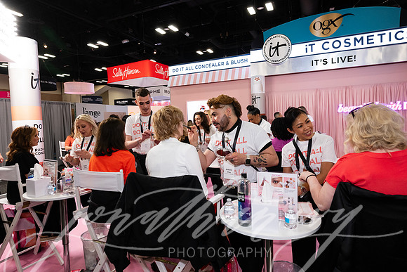 JonathanIvy-Ulta-FLC-2025-IT-Cosmetics-29