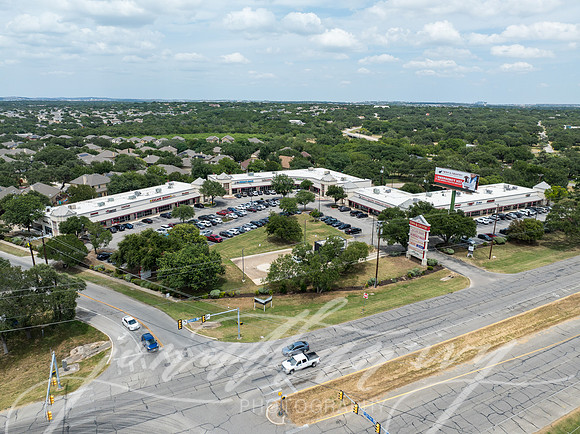 JonathanIvy-Town&Country-10350BanderaRd-04