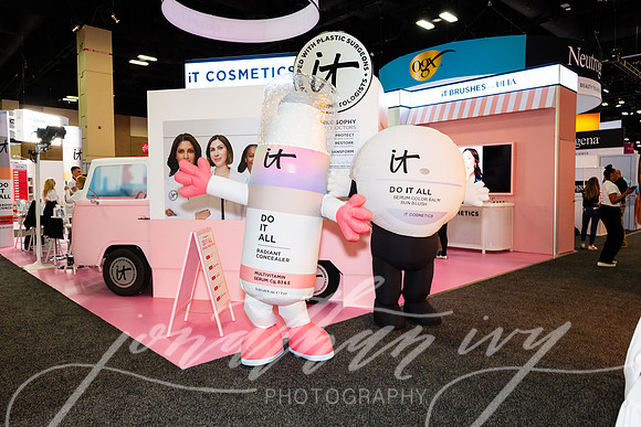 JonathanIvy-Ulta-FLC-2025-IT-Cosmetics-21