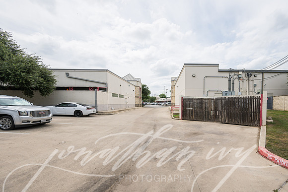 JonathanIvy-Town&Country-10350BanderaRd-39