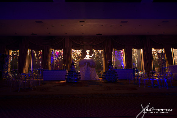 JonathanIvyPhoto-ISES-EVENTWORLD-2012-1114