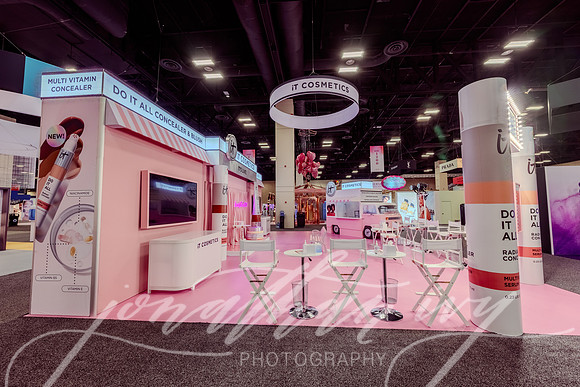 JonathanIvy-Ulta-FLC-2025-IT-Cosmetics-05