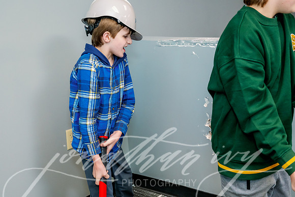 JIP-WeisingerLawFirm-WallDemo-081524-008