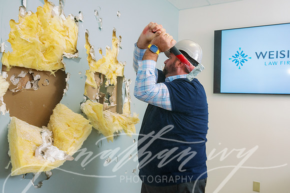 JIP-WeisingerLawFirm-WallDemo-081524-071